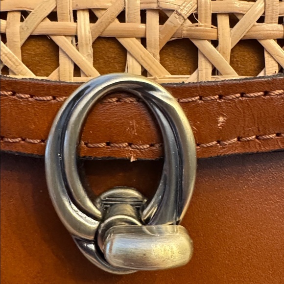 Like new! Patricia Nash Bella Leather Crossbody - Picture 3 of 15